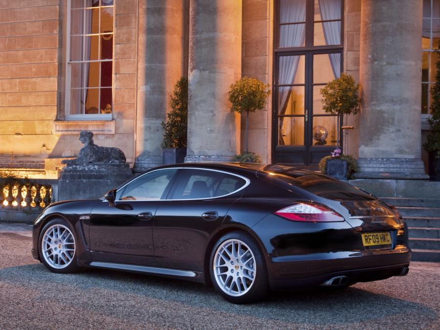  Porsche Panamera 4S 2009 года  (UK) (фото 4 из 17)